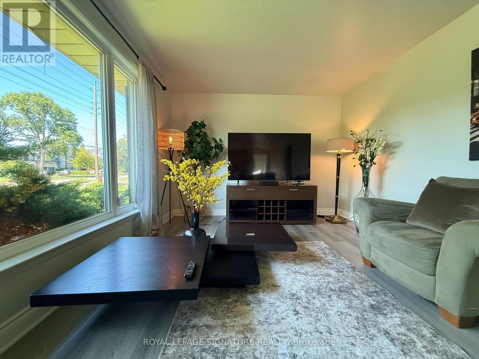 1350 Rebecca Street, Oakville, Ontario  L6L 1Z4 - Photo 19 - W13671254