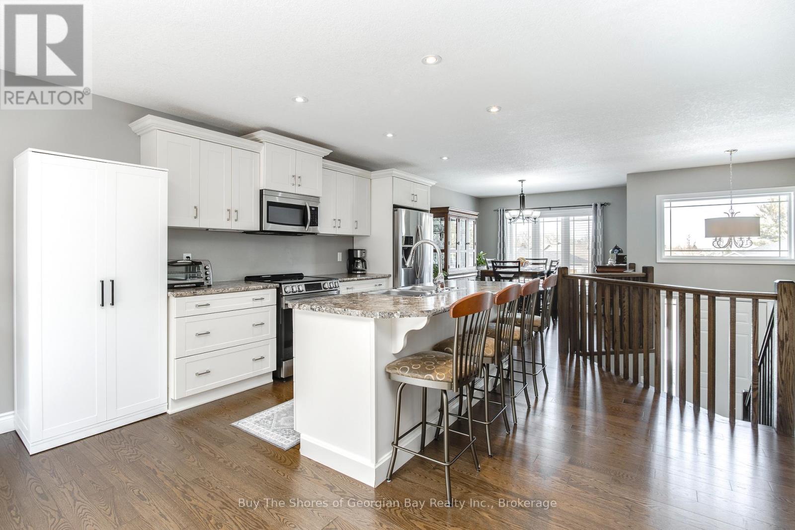 11 Ralph Dalton Boulevard, Tay (Victoria Harbour), Ontario  L0K 2A0 - Photo 6 - S13683718