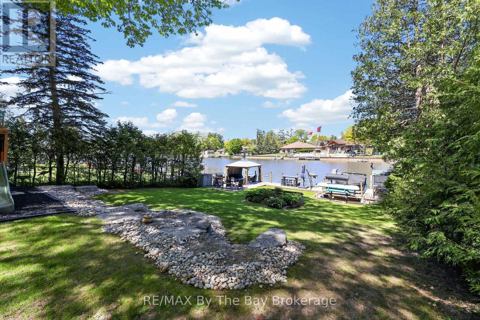 1416 River Road W, Wasaga Beach, Ontario  L9Z 2W5 - Photo 2 - S13683770