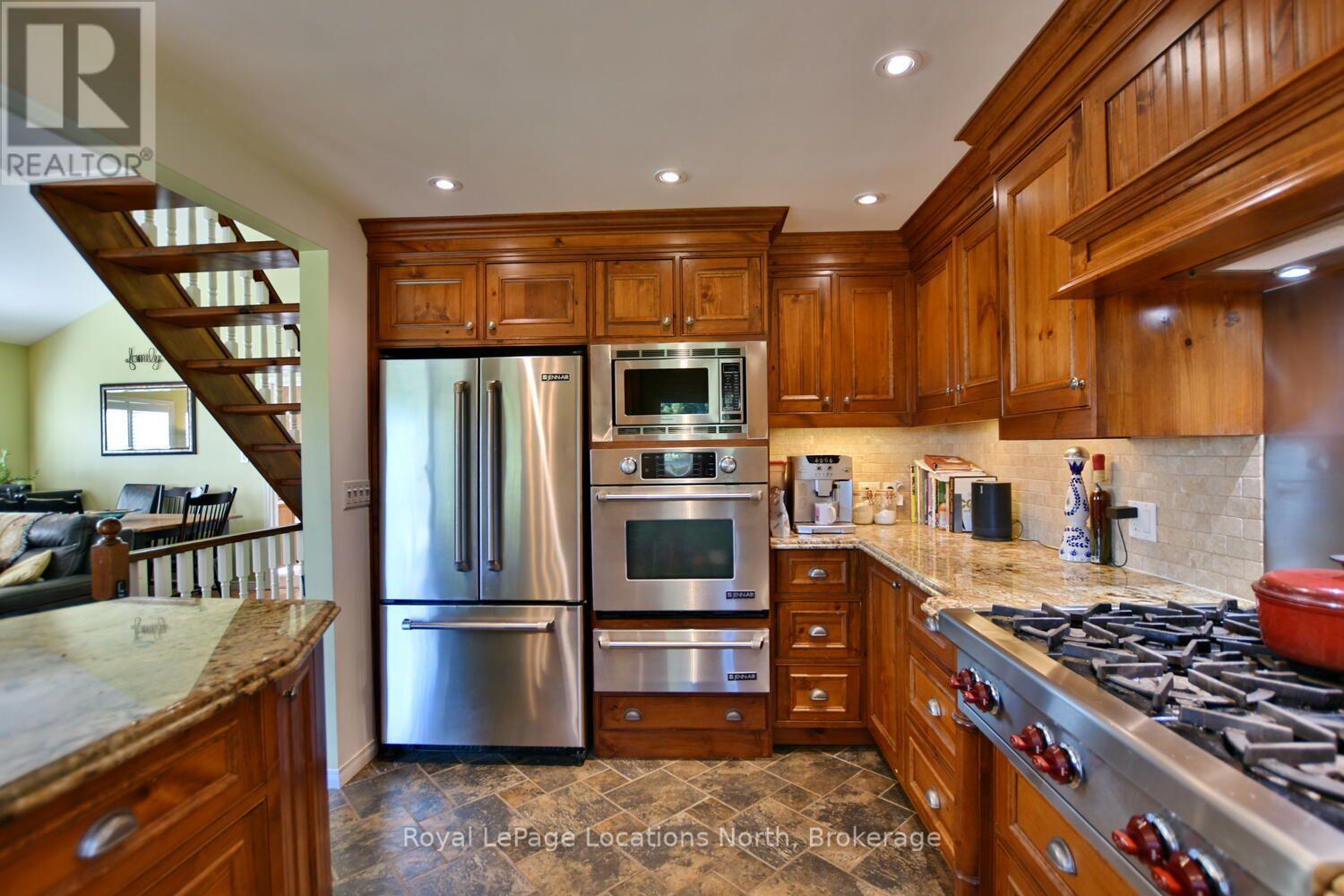 154 Carmichael Crescent, Blue Mountains, Ontario  L9Y 0R3 - Photo 17 - X13683766