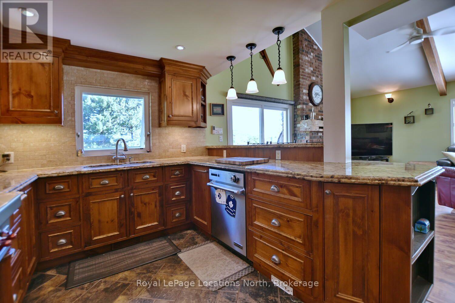 154 Carmichael Crescent, Blue Mountains, Ontario  L9Y 0R3 - Photo 19 - X13683766
