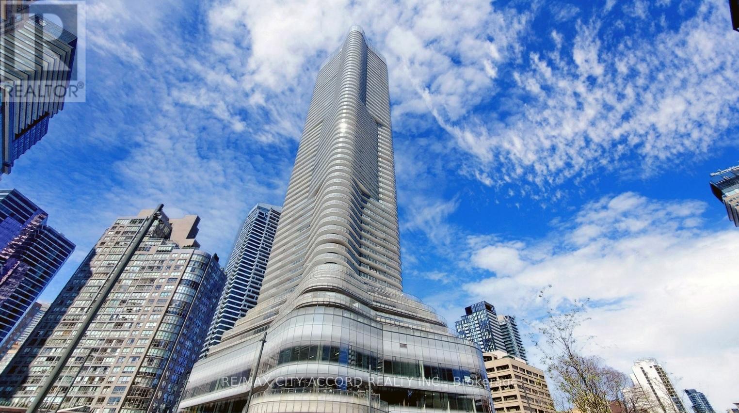 4512 - 11 WELLESLEY STREET W, Toronto, Ontario