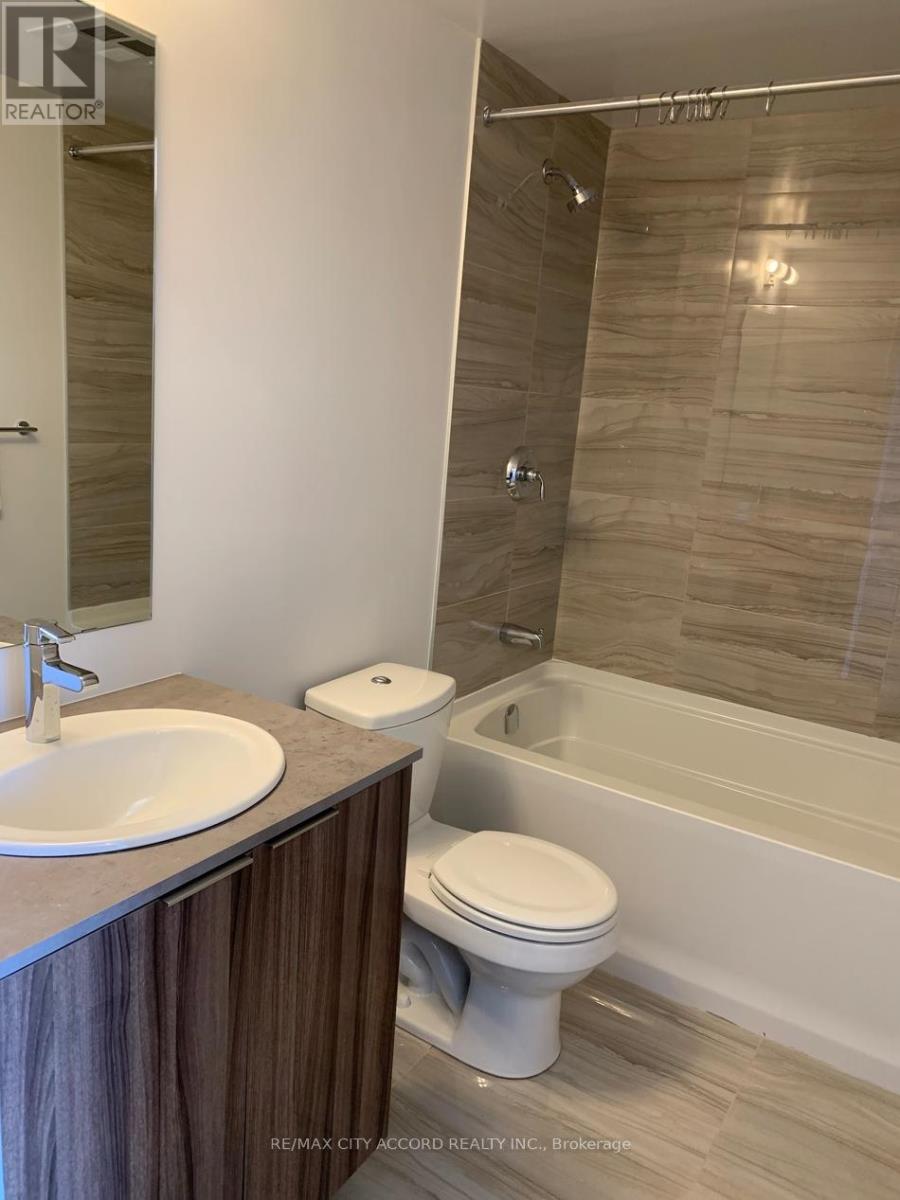 4512 - 11 Wellesley Street W, Toronto, Ontario  M4Y 0G4 - Photo 11 - C13683582