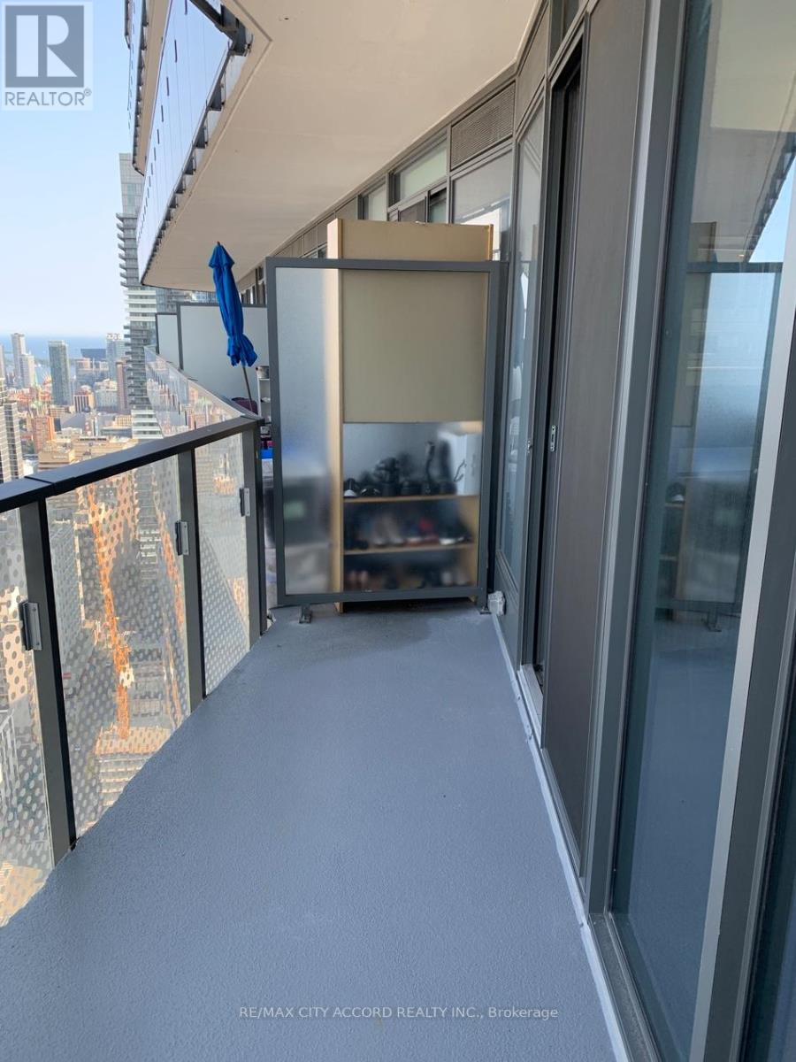 4512 - 11 Wellesley Street W, Toronto, Ontario  M4Y 0G4 - Photo 14 - C13683582
