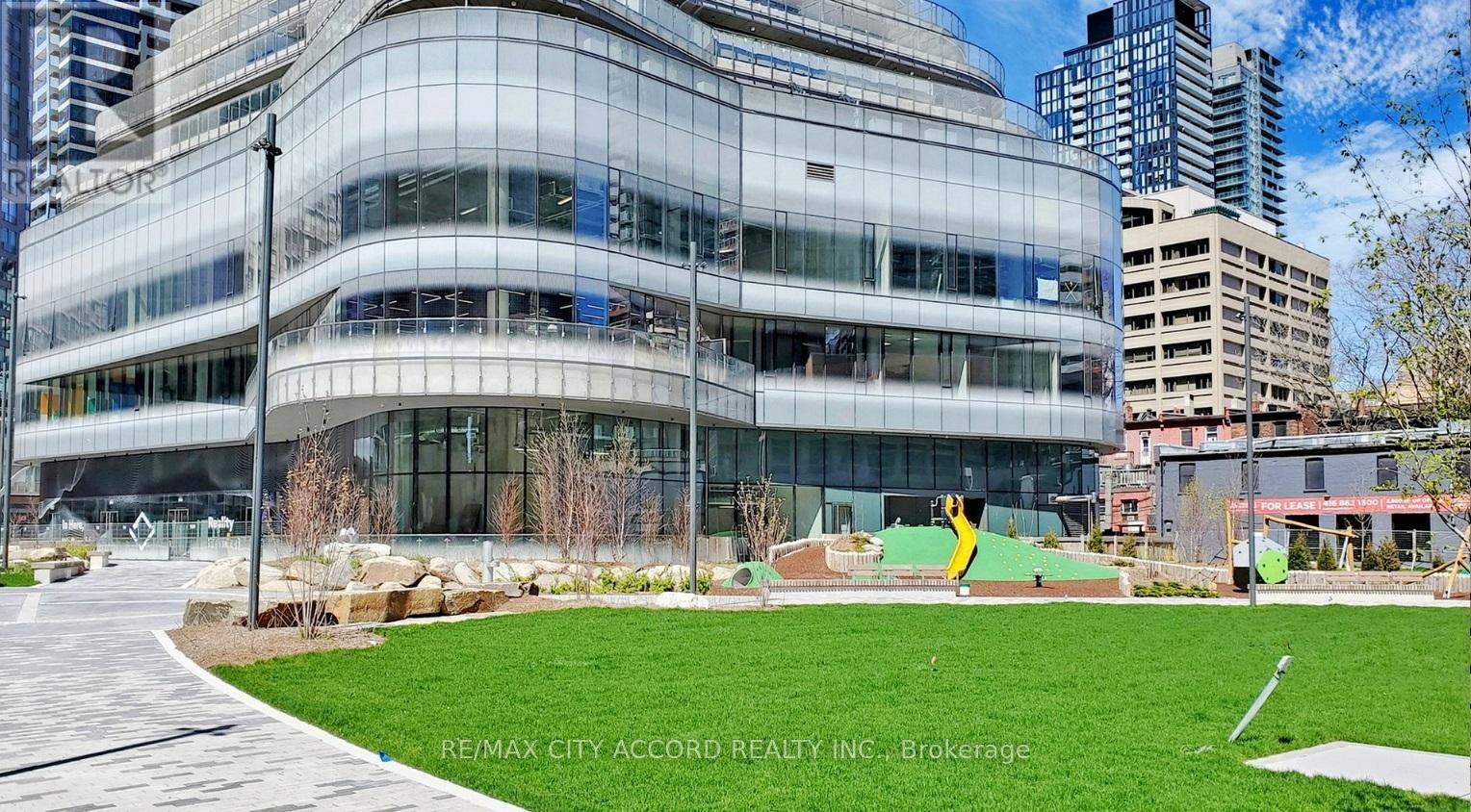 4512 - 11 Wellesley Street W, Toronto, Ontario  M4Y 0G4 - Photo 22 - C13683582