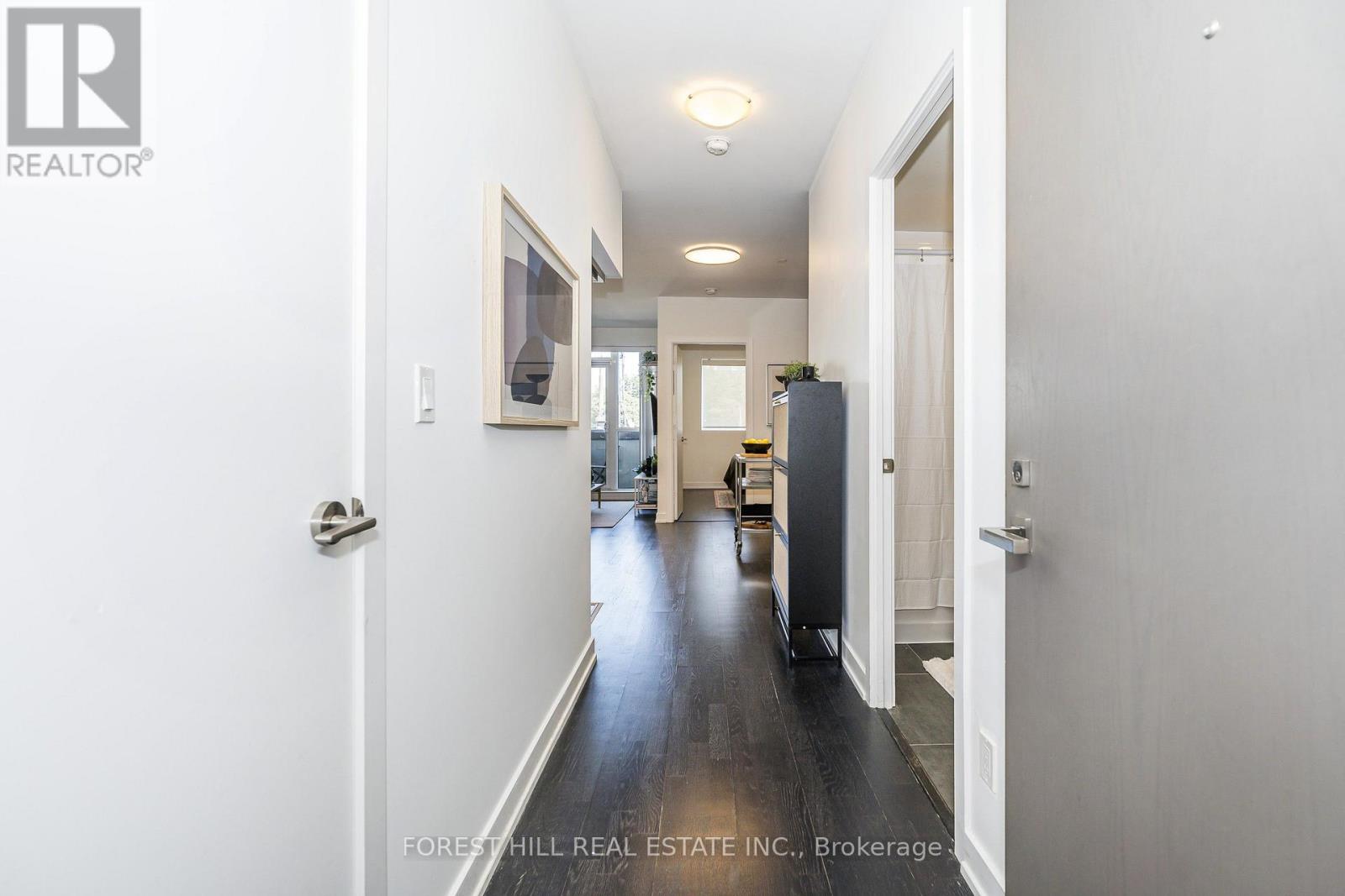 202 - 501 St Clair Avenue W, Toronto, Ontario  M5P 0A2 - Photo 3 - C13683584