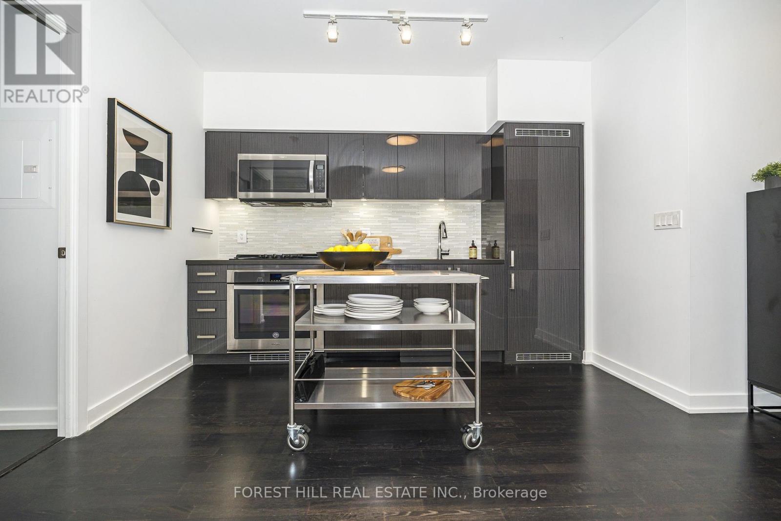 202 - 501 St Clair Avenue W, Toronto, Ontario  M5P 0A2 - Photo 8 - C13683584