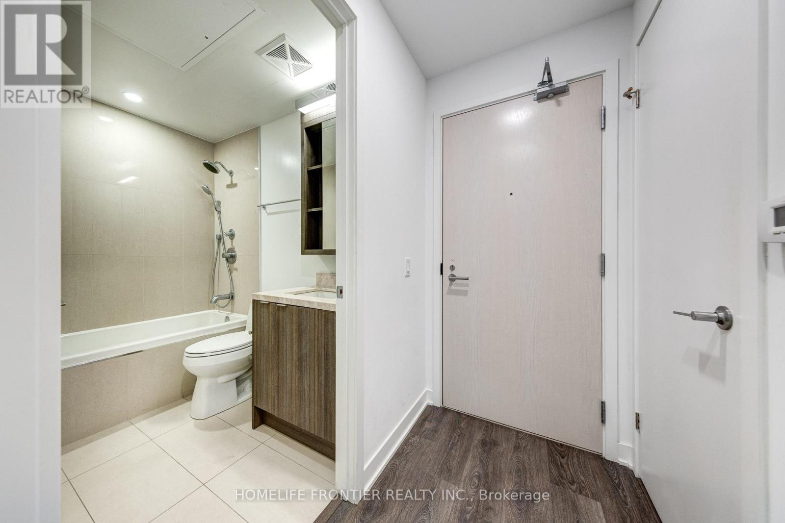 705 - 115 Blue Jays Way, Toronto, Ontario  M5V 0N4 - Photo 4 - C13683608