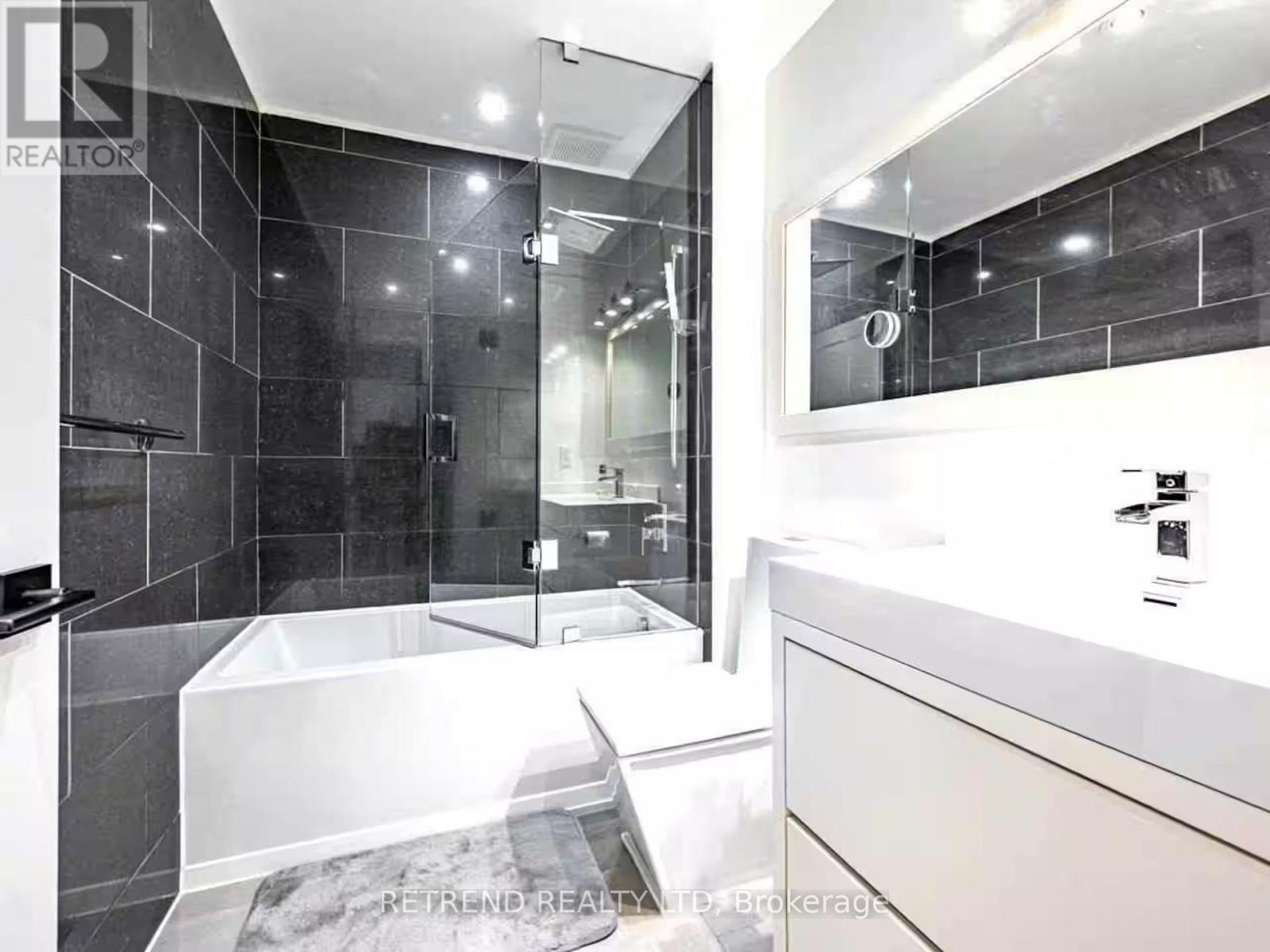209 - 8 Wellesley Street E, Toronto, Ontario  M4Y 3B2 - Photo 5 - C13683662