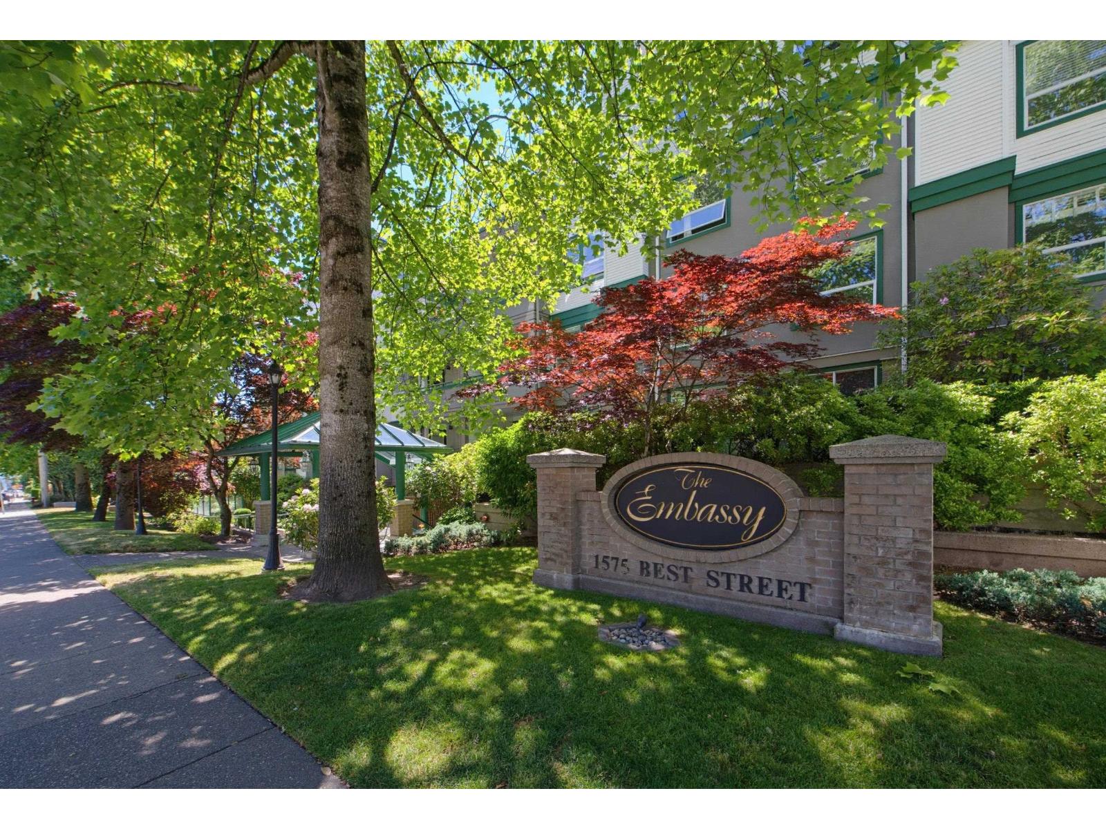 104 1575 Best Street, White Rock, British Columbia V4B 5K1 - Photo 2 - R3136044