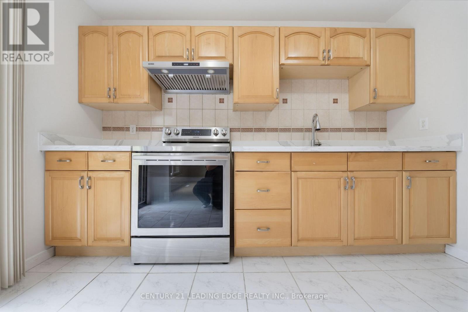 109 Phalen Crescent, Toronto, Ontario  M1V 1Y5 - Photo 12 - E13683574