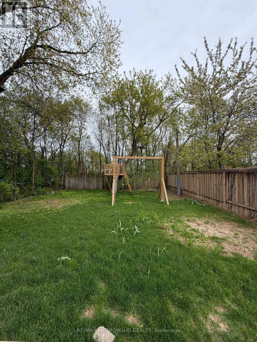 37 Lynvalley Crescent, Toronto, Ontario  M1R 2V1 - Photo 26 - E13683610