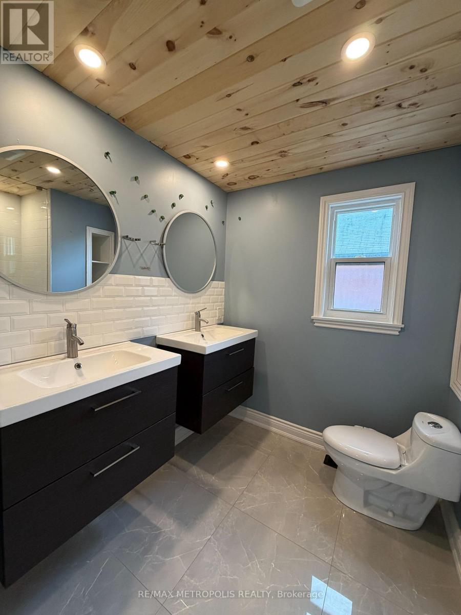 37 Lynvalley Crescent, Toronto, Ontario  M1R 2V1 - Photo 9 - E13683610
