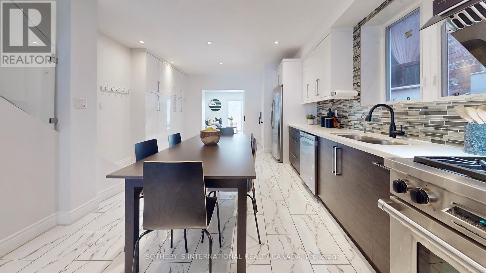 1271 Gerrard Street E, Toronto, Ontario  M4L 1Y5 - Photo 12 - E13683754