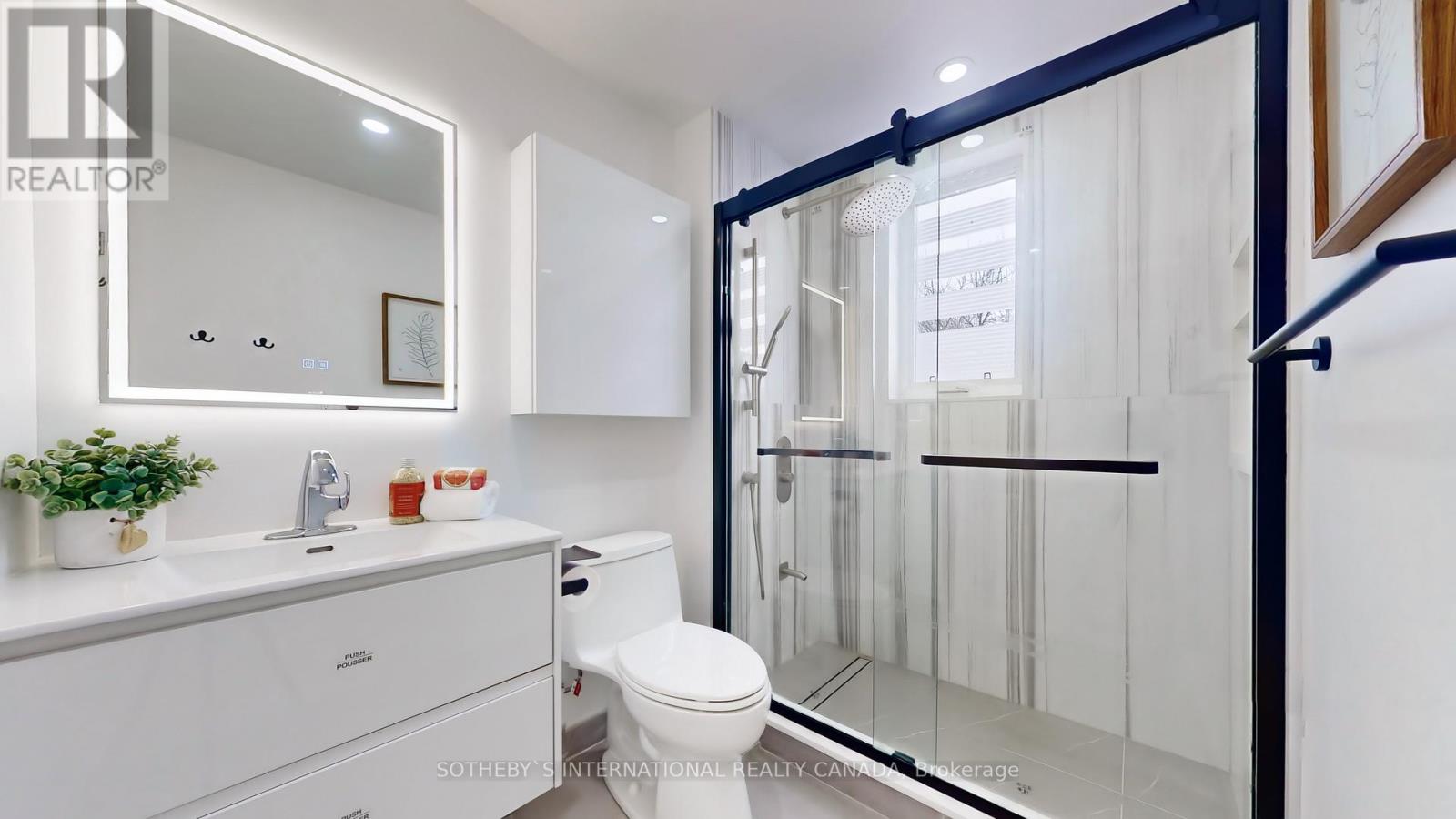 1271 Gerrard Street E, Toronto, Ontario  M4L 1Y5 - Photo 18 - E13683754