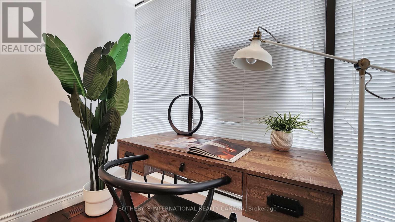 1271 Gerrard Street E, Toronto, Ontario  M4L 1Y5 - Photo 6 - E13683754