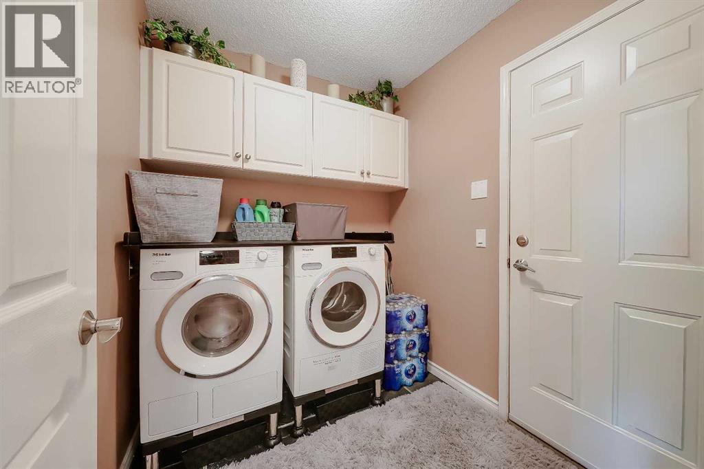 46 Spring View Sw, Calgary, Alberta  T3H 3S7 - Photo 16 - A2331902