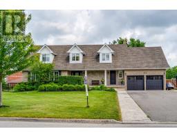 33 CAMPBELL DRIVE, Uxbridge, Ontario