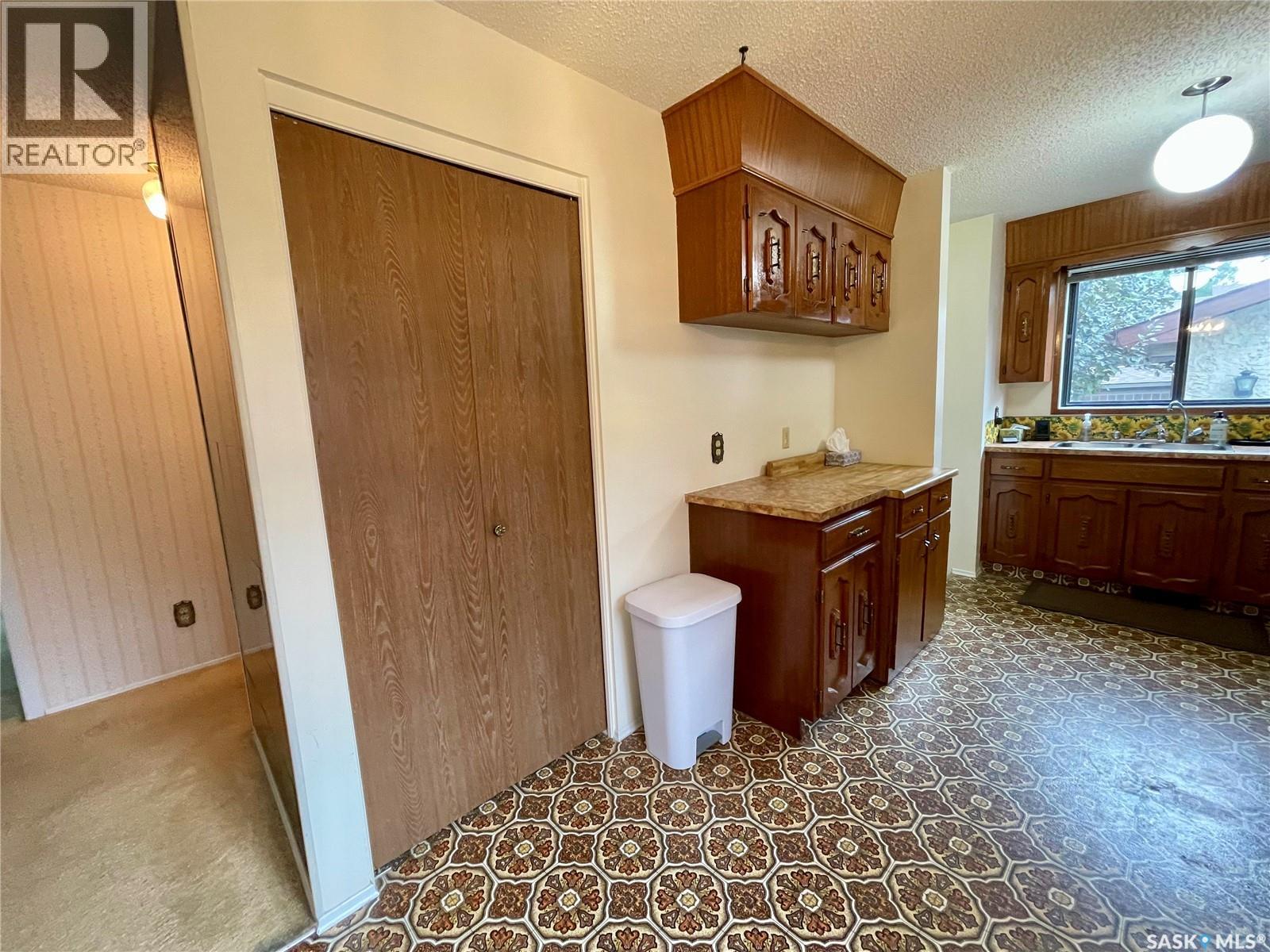 3118 7th Avenue E, Regina, Saskatchewan  S4N 5V4 - Photo 12 - SK045771