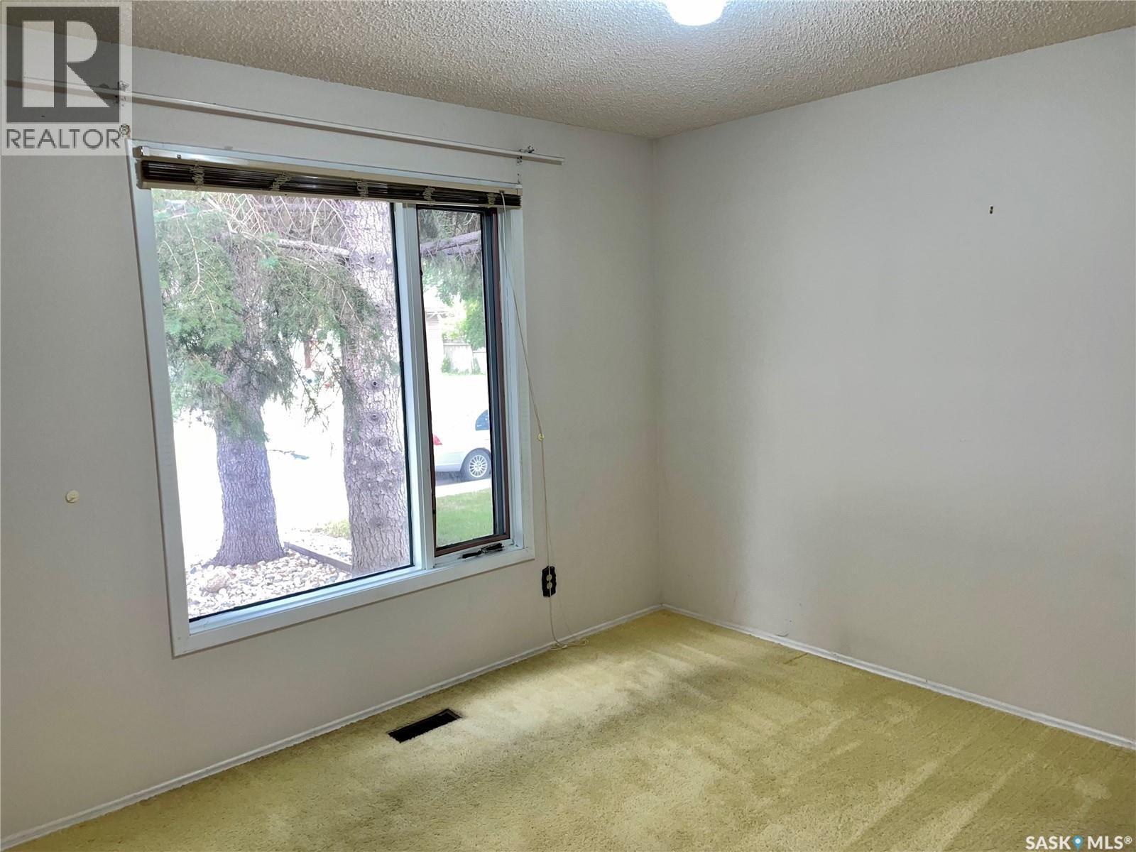 3118 7th Avenue E, Regina, Saskatchewan  S4N 5V4 - Photo 13 - SK045771