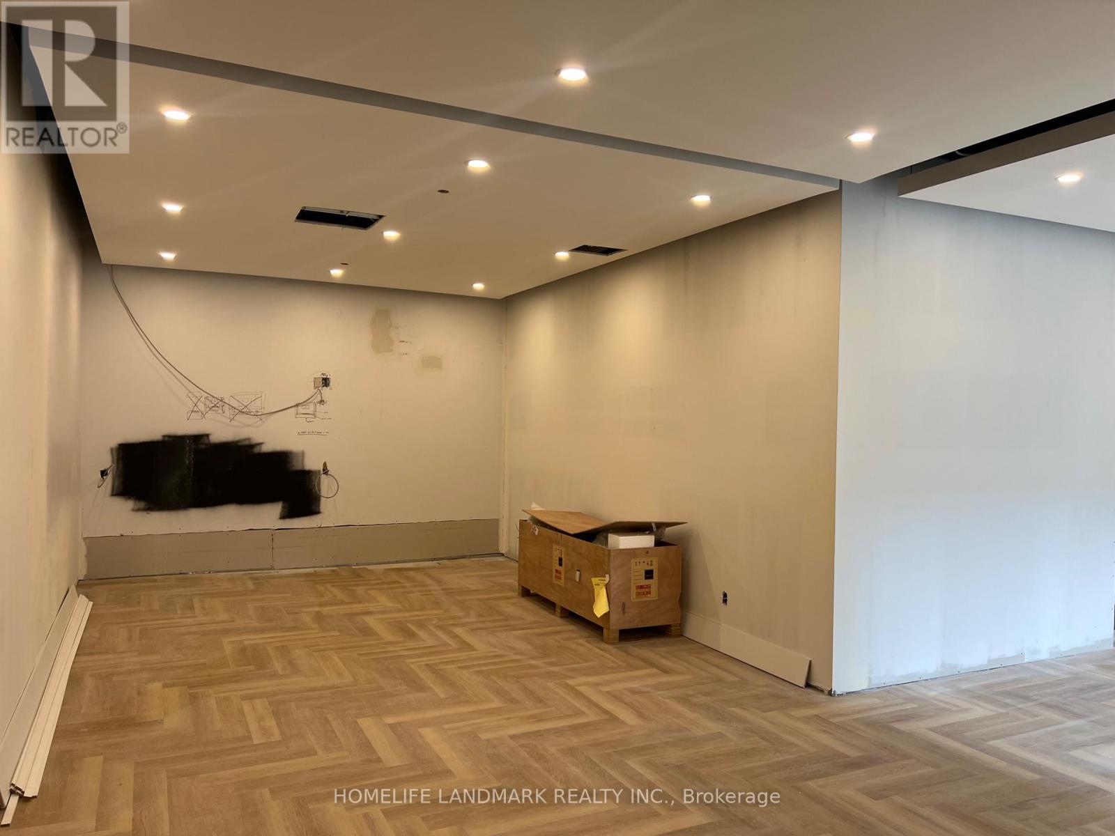 209 - 7 St Thomas Street, Toronto, Ontario  M5S 2B7 - Photo 8 - C13679762