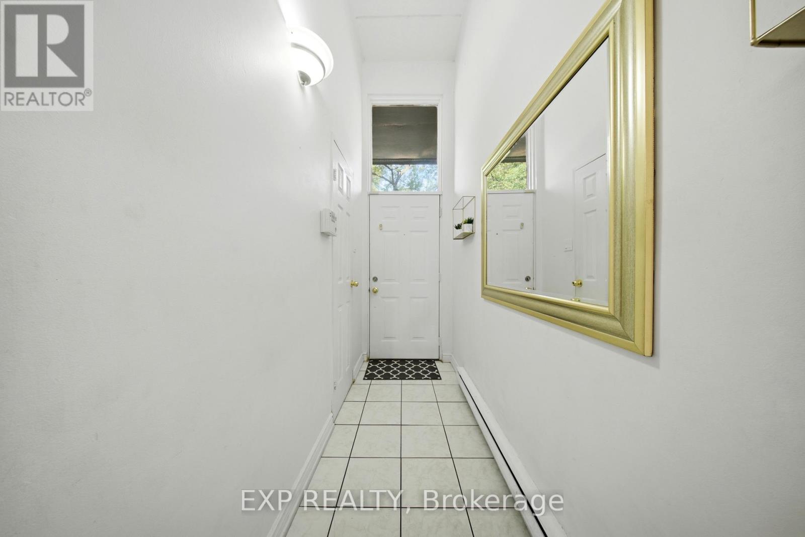 201 - 180 Mississauga Valley Boulevard, Mississauga, Ontario  L5A 3M2 - Photo 5 - W13683622