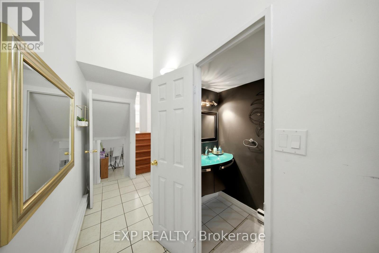 201 - 180 Mississauga Valley Boulevard, Mississauga, Ontario  L5A 3M2 - Photo 6 - W13683622