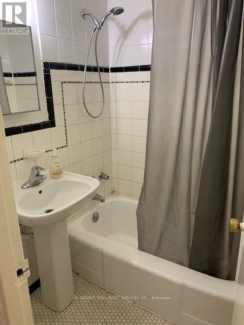 1 - 53 Kirknewton Road, Toronto, Ontario  M6E 3X9 - Photo 6 - W13683704