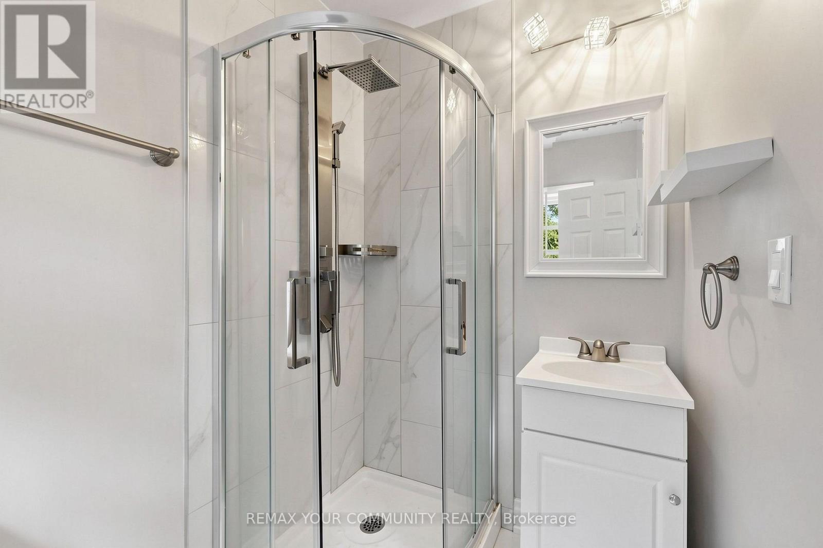 22 Havenridge Drive, Toronto, Ontario  M9P 3M4 - Photo 20 - W13683744