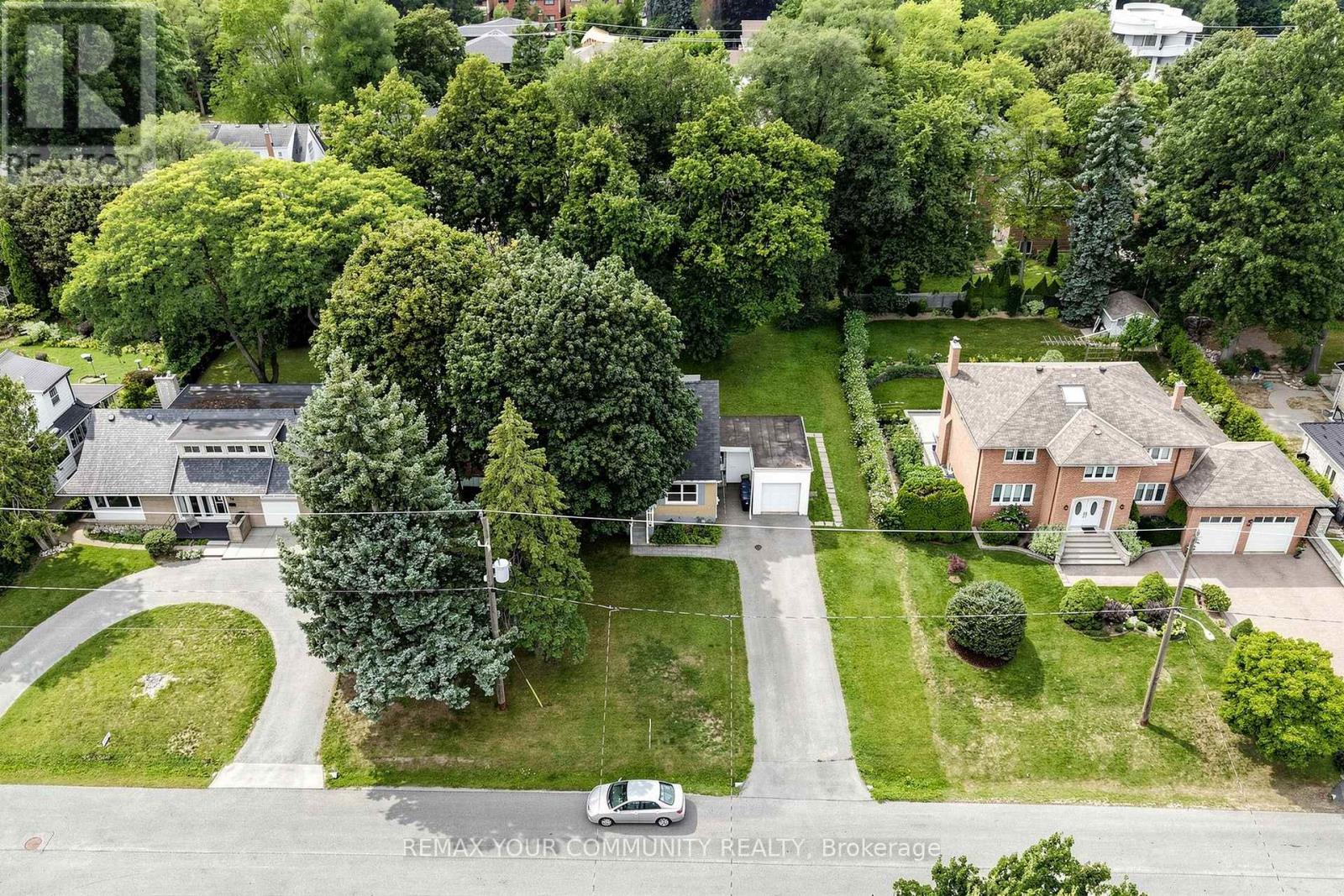 22 Havenridge Drive, Toronto, Ontario  M9P 3M4 - Photo 35 - W13683744