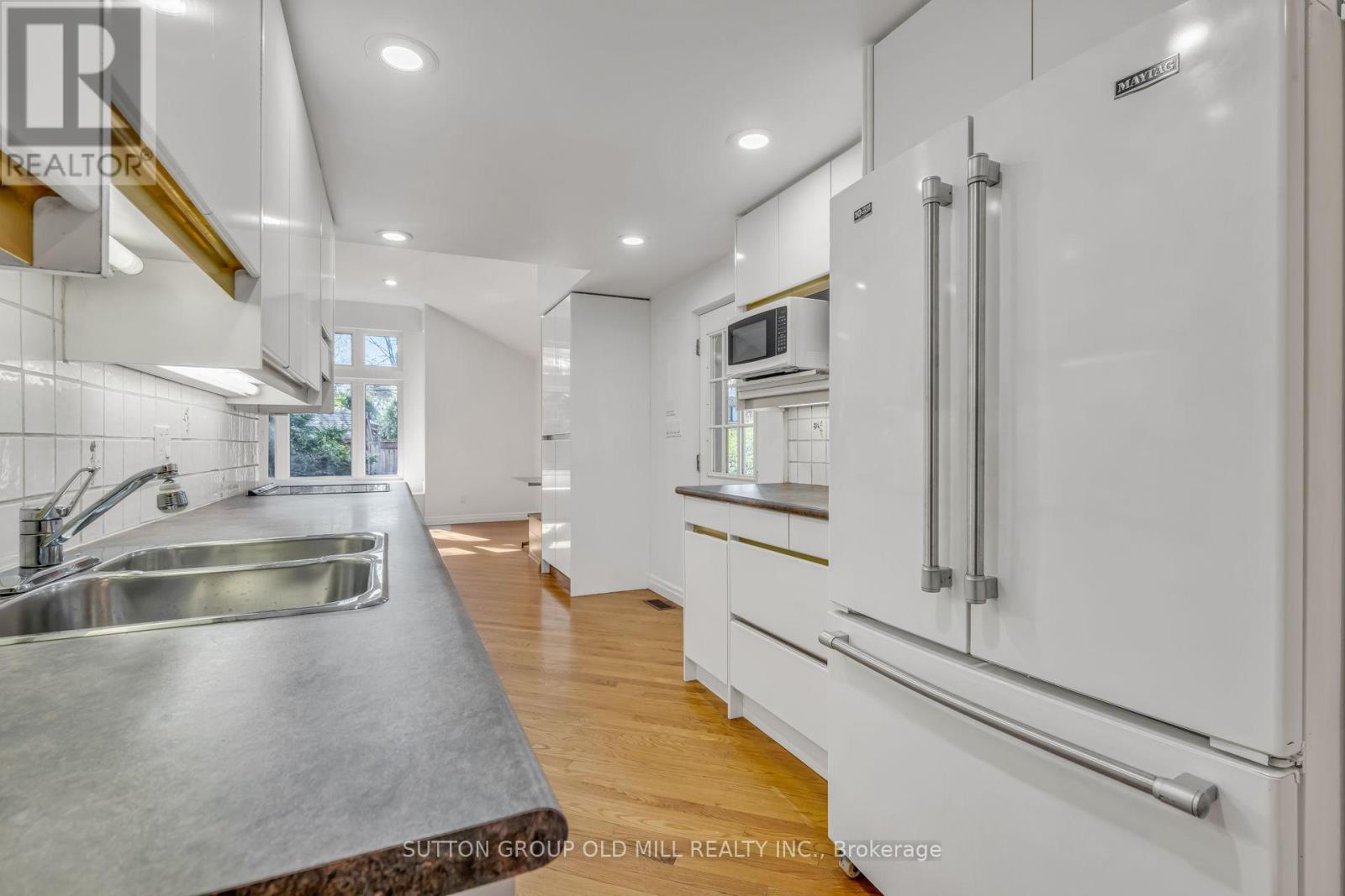 29 Robin Hood Road, Toronto, Ontario  M9A 2W6 - Photo 10 - W13683802
