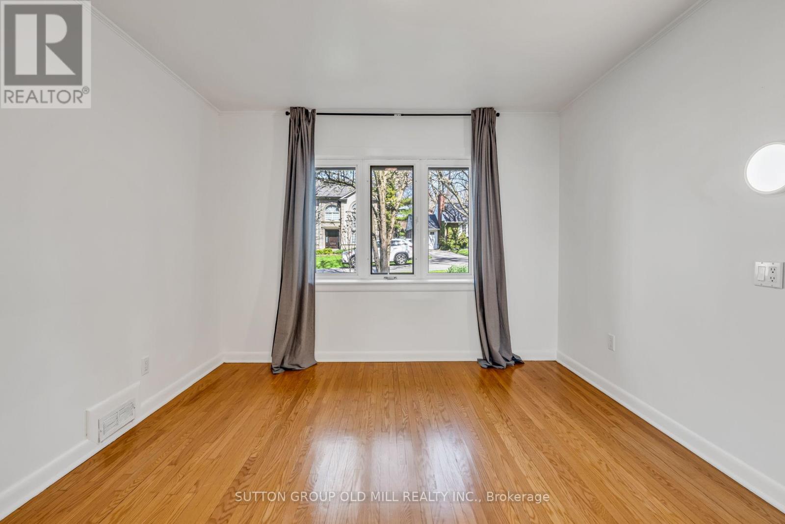 29 Robin Hood Road, Toronto, Ontario  M9A 2W6 - Photo 16 - W13683802