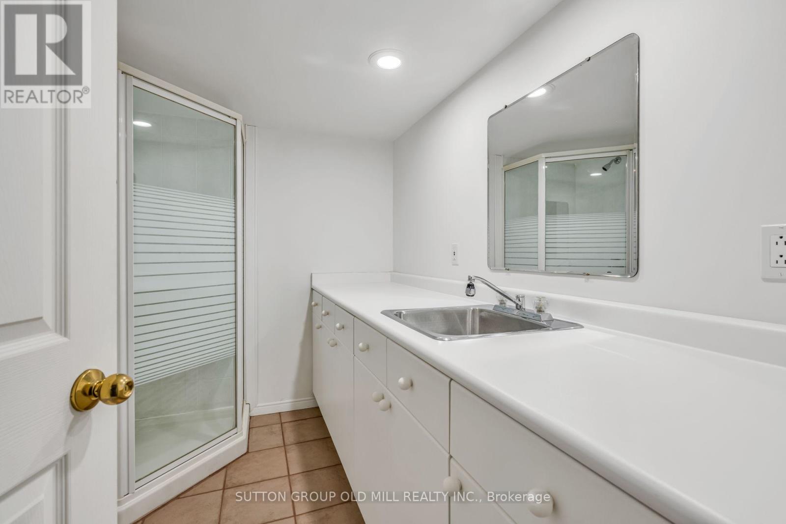 29 Robin Hood Road, Toronto, Ontario  M9A 2W6 - Photo 22 - W13683802