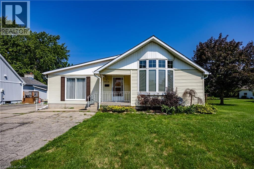 1032 Main Street, Port Dover, Ontario  N0A 1N2 - Photo 1 - 40855017
