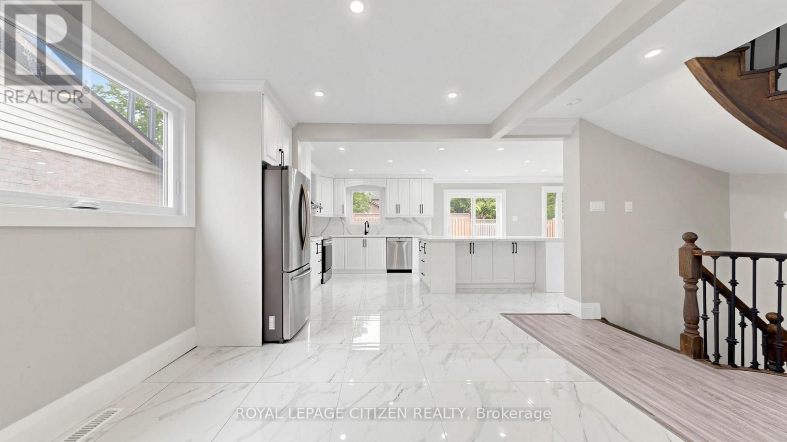 27 Emperor Avenue, Hamilton, Ontario  L9B 2E6 - Photo 17 - X13683600