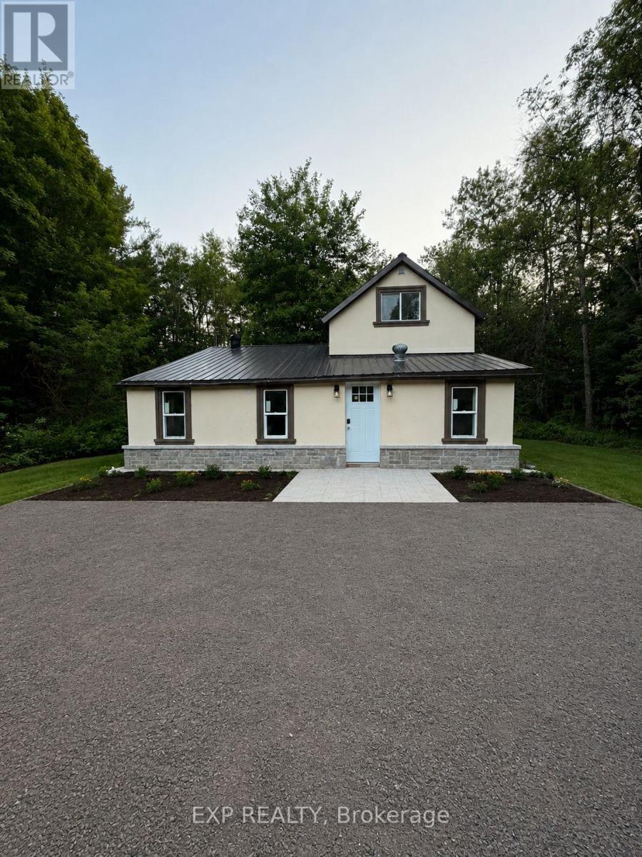 137 OLD ROAD S, Huntsville, Ontario
