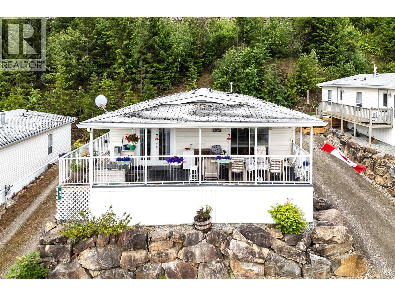 1885 Tappen Notch Hill Road Unit# 48, Tappen, British Columbia V0E 2X0 - Photo 3 - 10377539