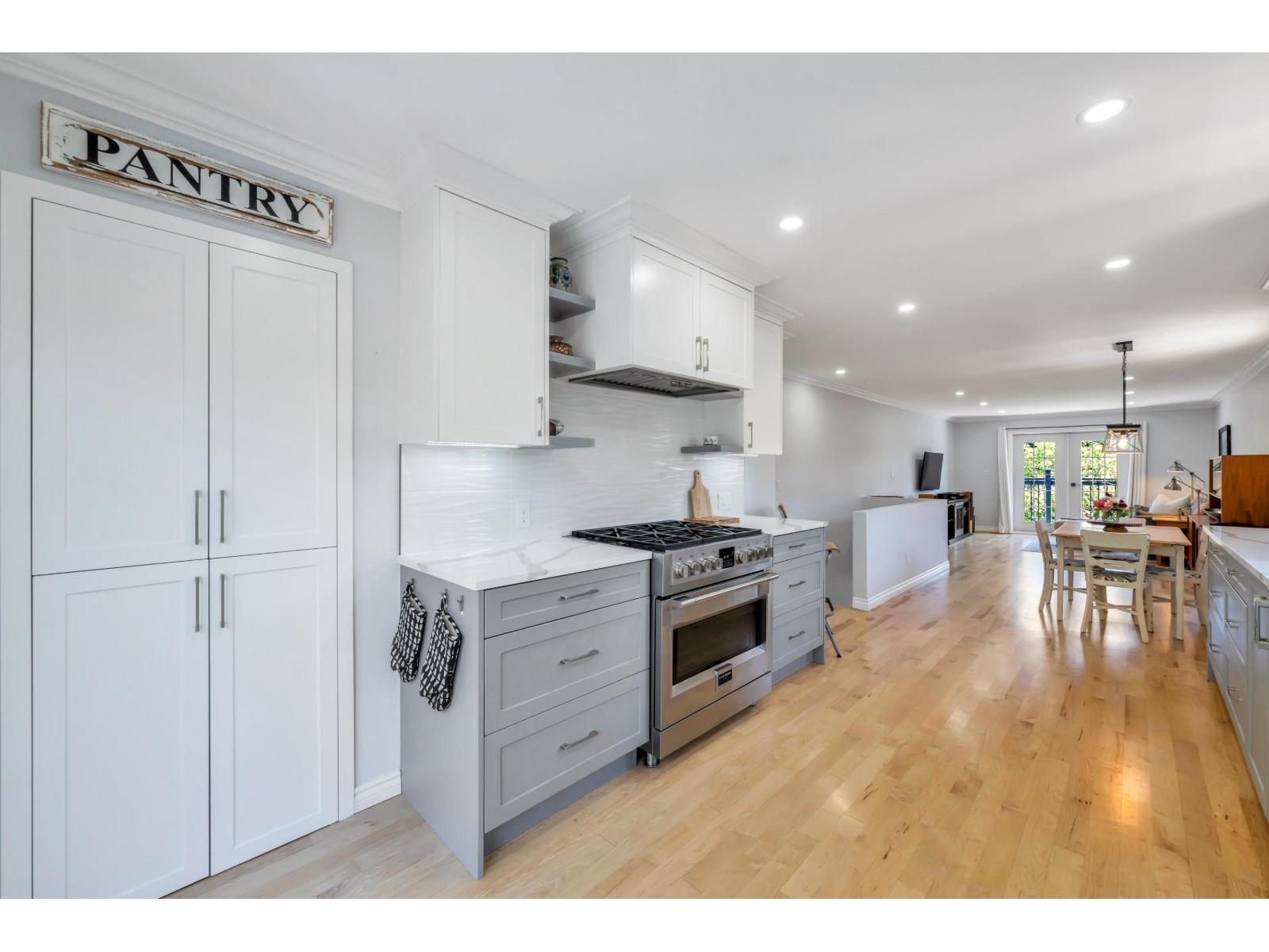 871 Kent Street, White Rock, British Columbia  V4B 4S7 - Photo 13 - R3154256