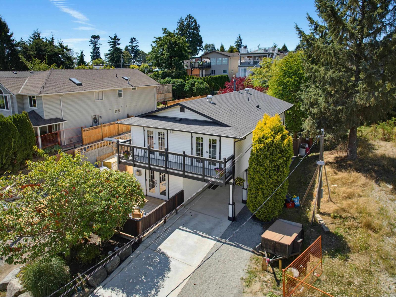 871 Kent Street, White Rock, British Columbia  V4B 4S7 - Photo 3 - R3154256