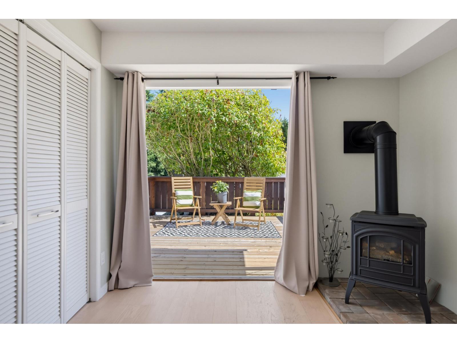 871 Kent Street, White Rock, British Columbia  V4B 4S7 - Photo 22 - R3154256