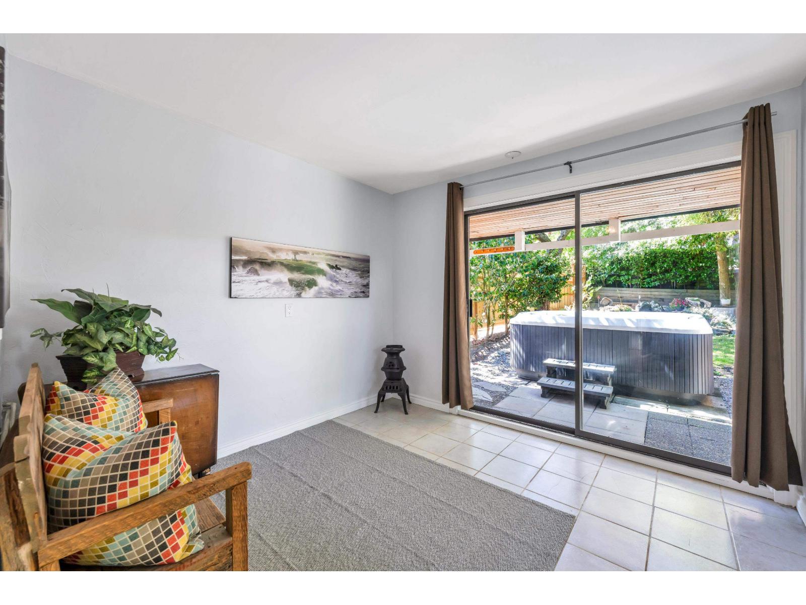 871 Kent Street, White Rock, British Columbia  V4B 4S7 - Photo 32 - R3154256