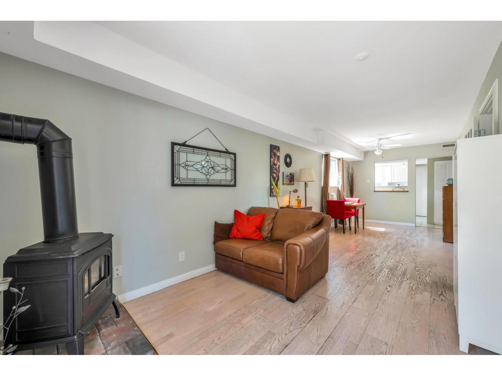 871 Kent Street, White Rock, British Columbia  V4B 4S7 - Photo 24 - R3154256