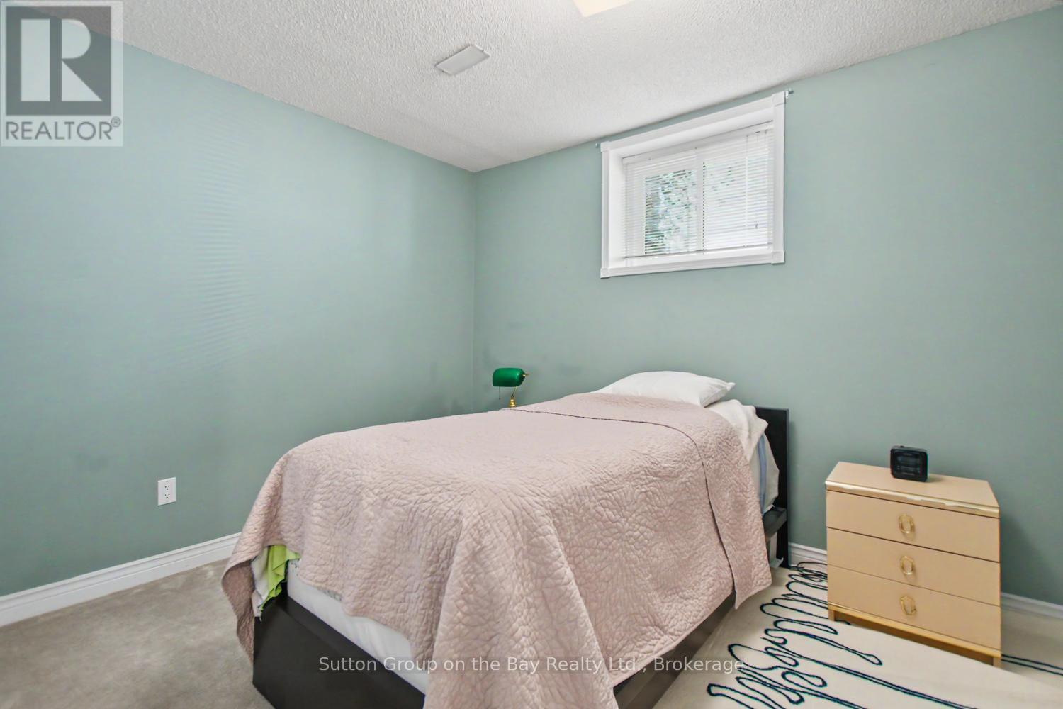 6 Donald Crescent, Wasaga Beach, Ontario  L9Z 1E1 - Photo 14 - S13568504