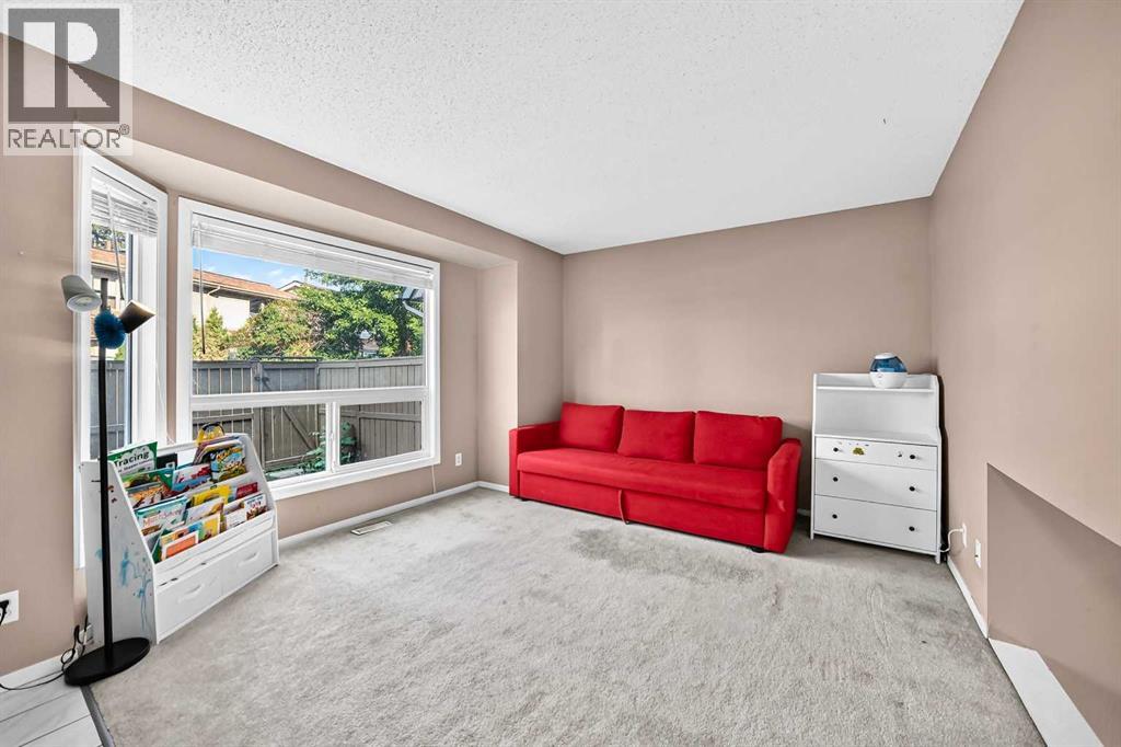 13, 123 Queensland Drive SE, Calgary, Alberta  T2J 3R3 - Photo 7 - A2333194