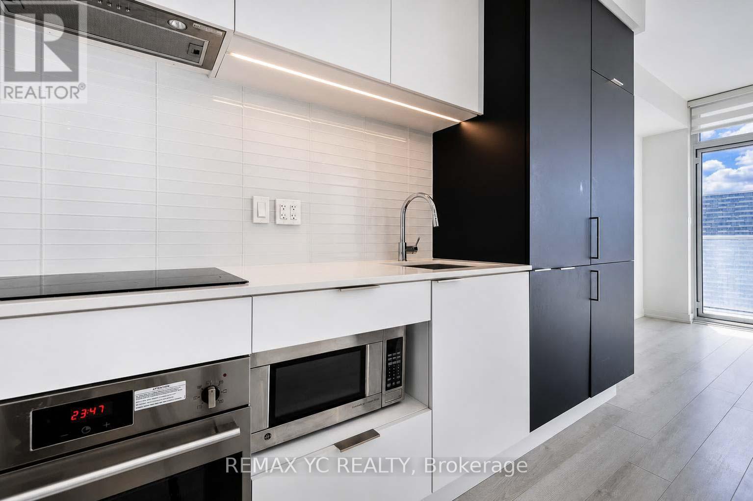 2408 - 33 Helendale Avenue, Toronto, Ontario  M4R 0A4 - Photo 10 - C13682866
