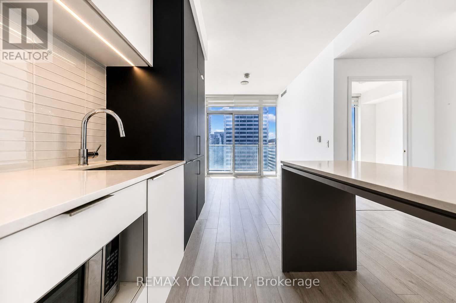 2408 - 33 Helendale Avenue, Toronto, Ontario  M4R 0A4 - Photo 11 - C13682866