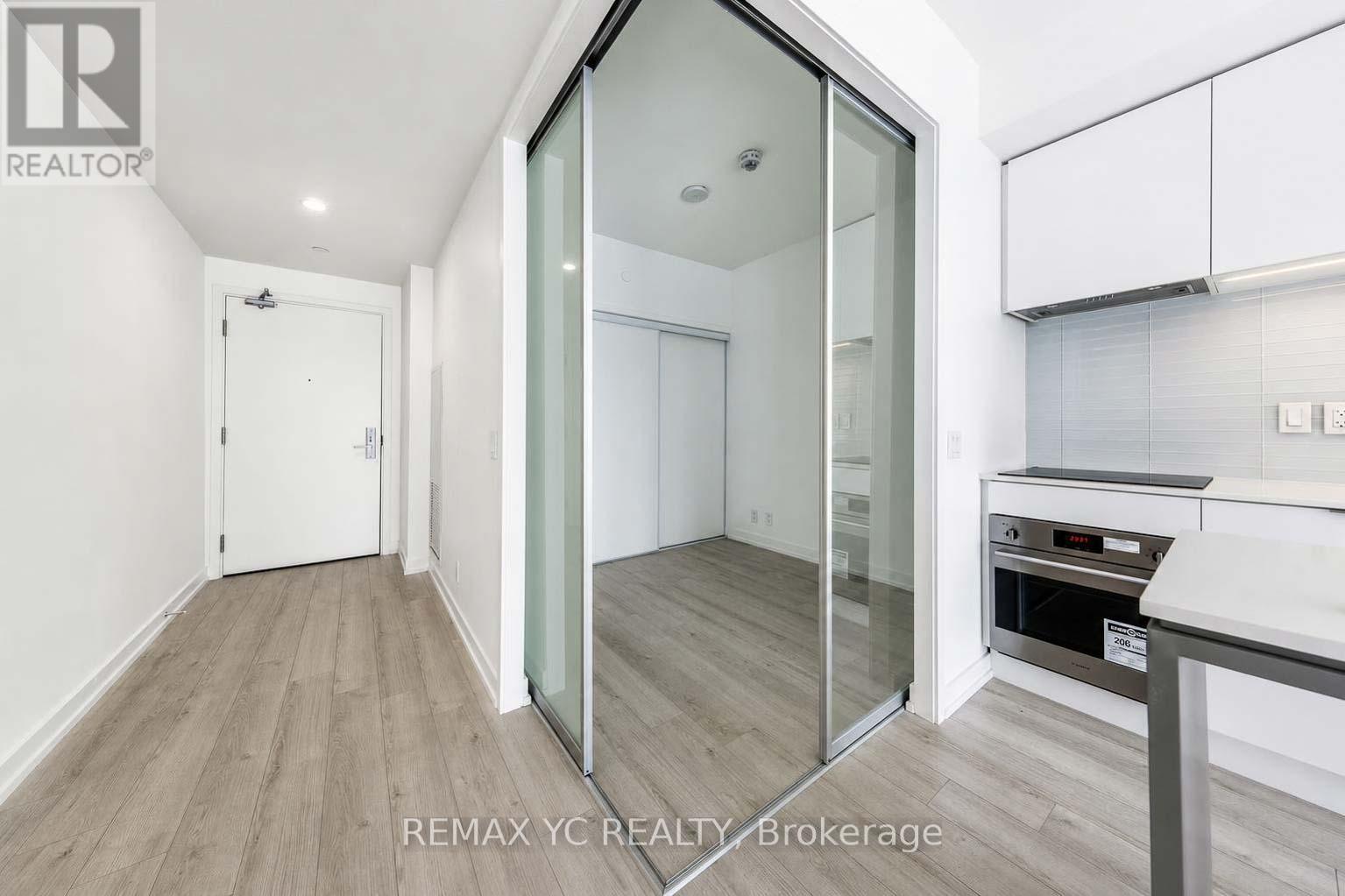 2408 - 33 Helendale Avenue, Toronto, Ontario  M4R 0A4 - Photo 4 - C13682866