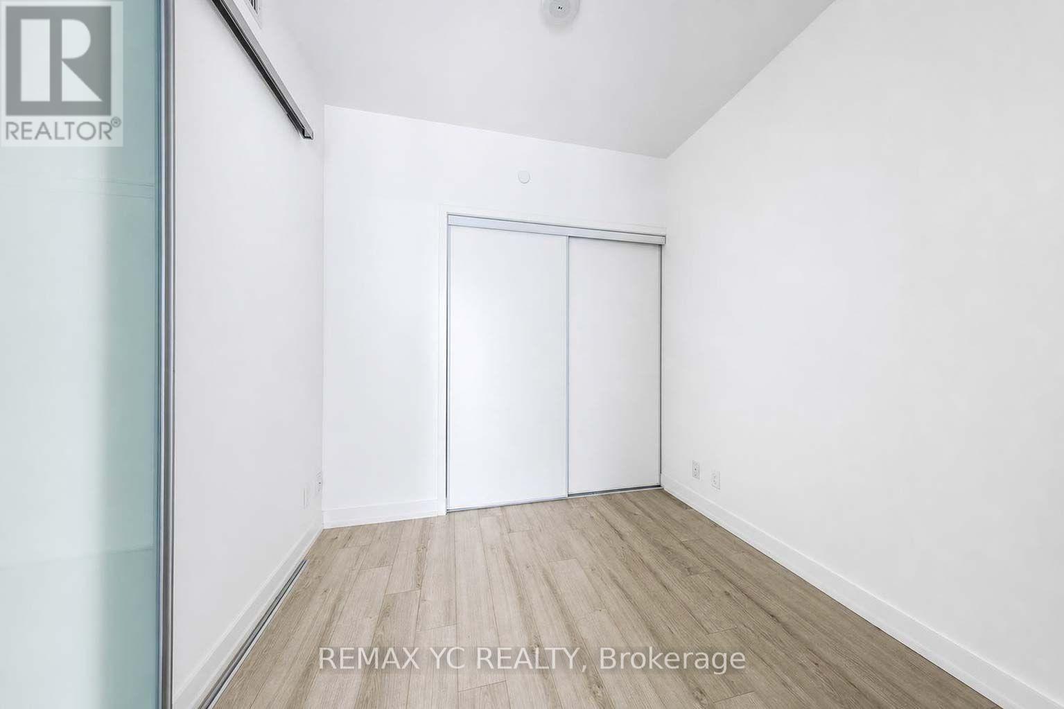 2408 - 33 Helendale Avenue, Toronto, Ontario  M4R 0A4 - Photo 6 - C13682866