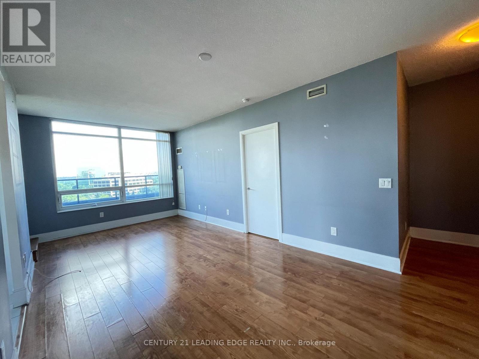1007 - 181 Wynford Drive, Toronto, Ontario  M3C 0C6 - Photo 3 - C13683782