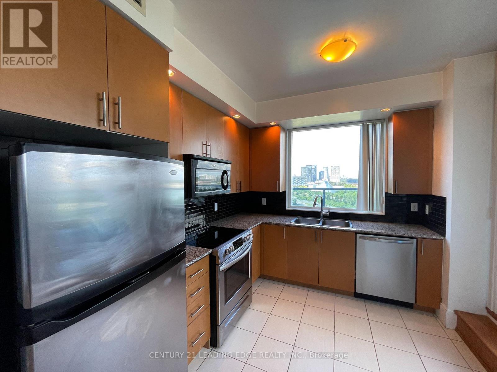 1007 - 181 Wynford Drive, Toronto, Ontario  M3C 0C6 - Photo 7 - C13683782